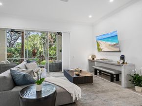 717 Cable Beach Lane, North Palm Beach FL 33410