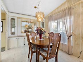 8600 SW 16th Pl, Davie FL 33324