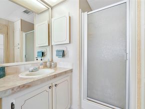 8600 SW 16th Pl, Davie FL 33324