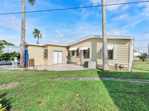 8600 SW 16th Pl, Davie FL 33324