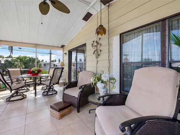 8600 SW 16th Pl, Davie FL 33324