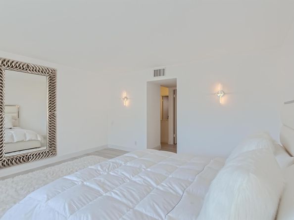 1147 Hillsboro Mile 504, Hillsboro Beach FL 33062