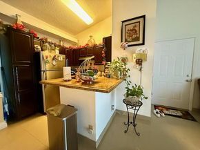 741 Lyons Rd 17201, Coconut Creek FL 33063