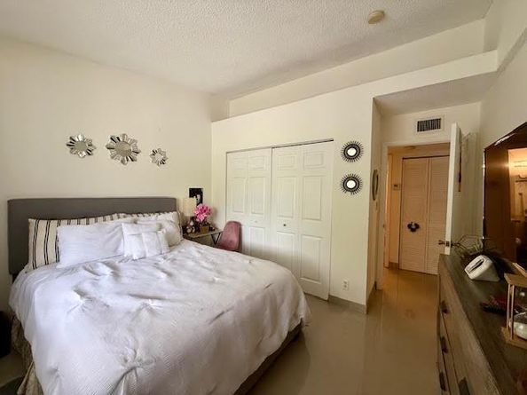 741 Lyons Rd 17201, Coconut Creek FL 33063