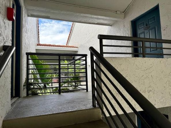 741 Lyons Rd 17201, Coconut Creek FL 33063