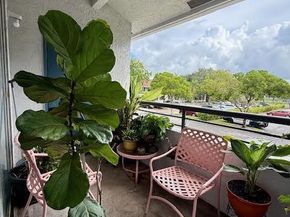 741 Lyons Rd 17201, Coconut Creek FL 33063