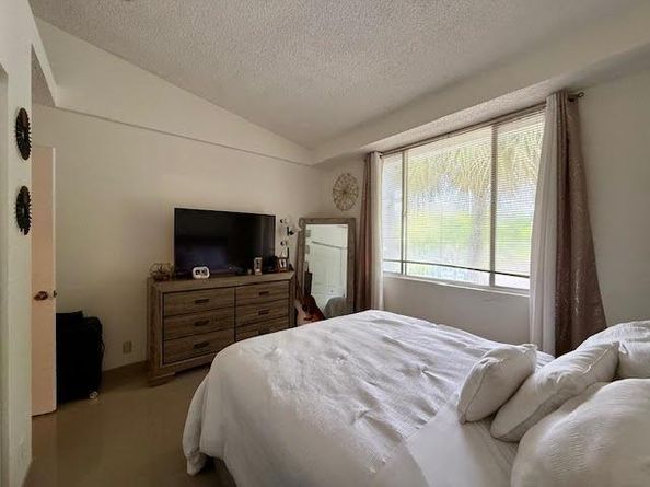 741 Lyons Rd 17201, Coconut Creek FL 33063