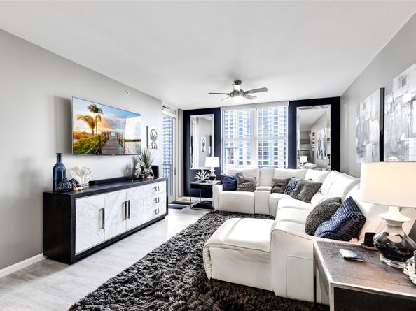 511 SE 5th Ave 2121, Fort Lauderdale FL 33301