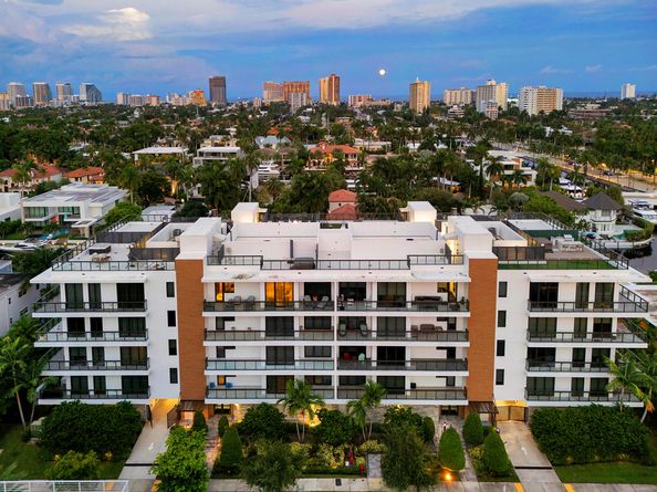 30 Isle Of Venice Drive Ph3, Fort Lauderdale FL 33301