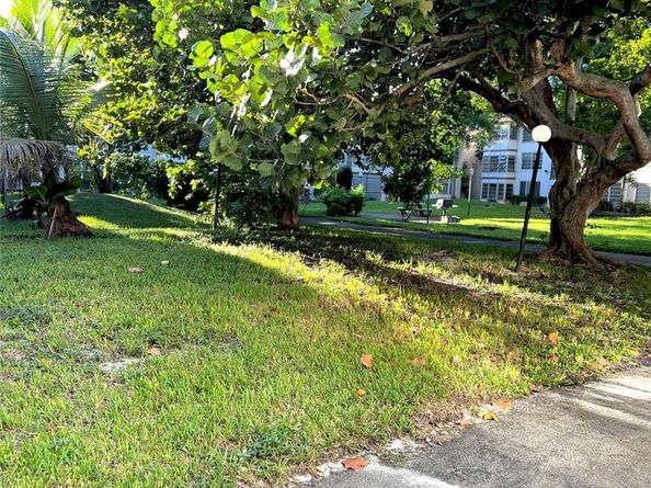 7400 NW 17th St 205, Plantation FL 33313