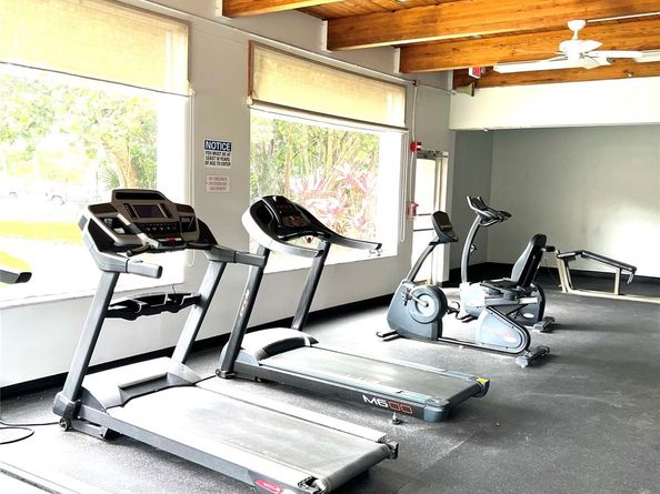 7400 NW 17th St 205, Plantation FL 33313