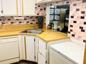 7400 NW 17th St 205, Plantation FL 33313