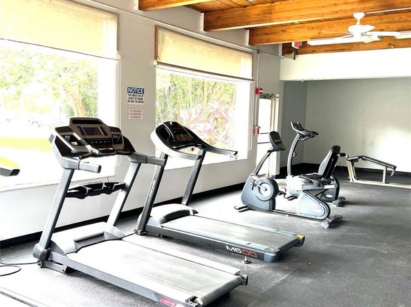 7400 NW 17th St 205, Plantation FL 33313