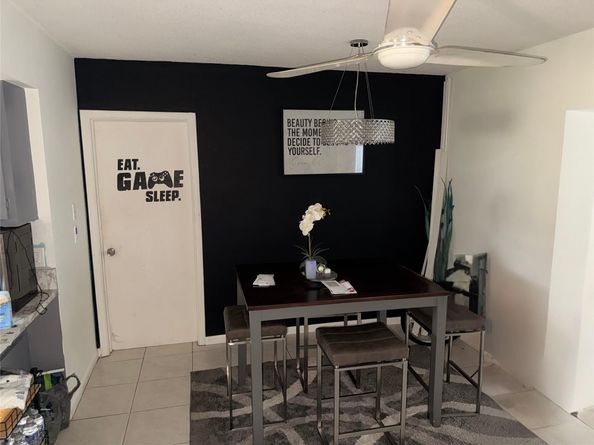 6561 SW 9th Pl, North Lauderdale FL 33068