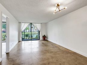 1232 S Military Trl 1913, Deerfield Beach FL 33442