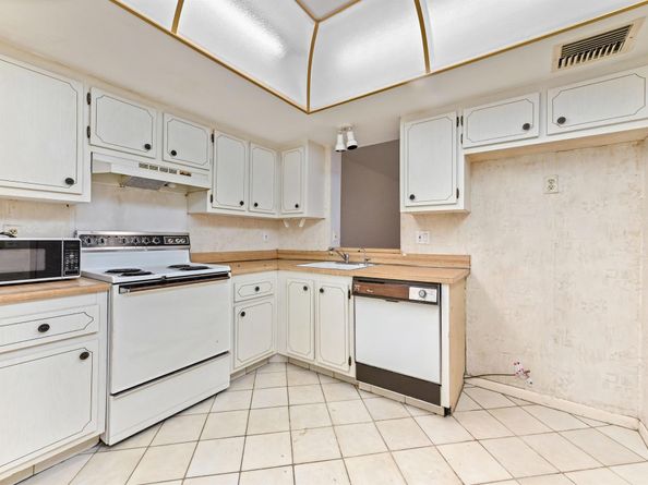 14671 Bonaire Boulevard 104, Delray Beach FL 33446