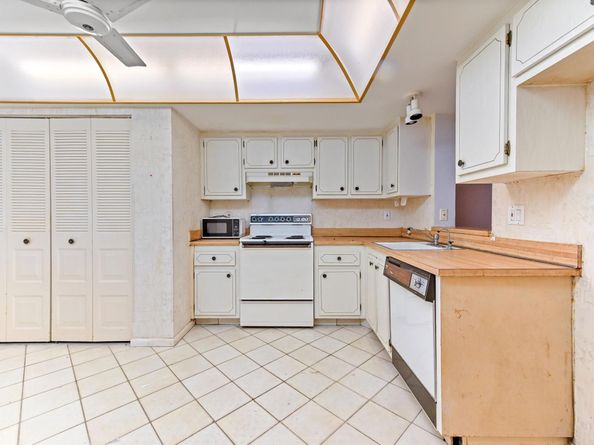 14671 Bonaire Boulevard 104, Delray Beach FL 33446