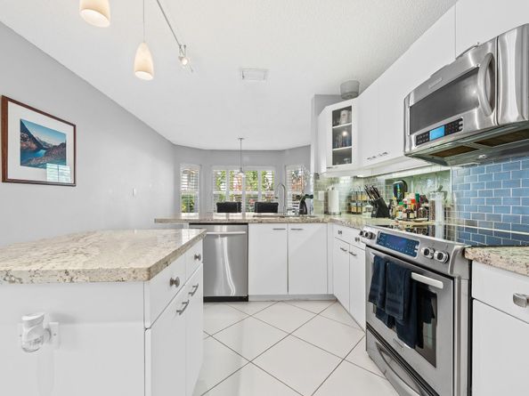 975 Weeping Willow Way, Hollywood FL 33019