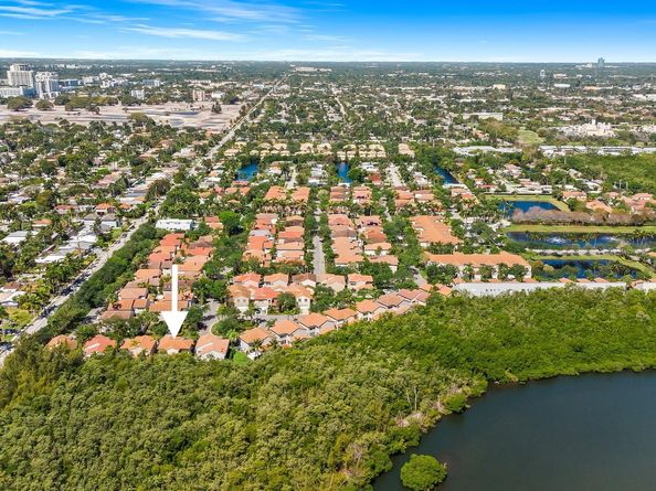 975 Weeping Willow Way, Hollywood FL 33019