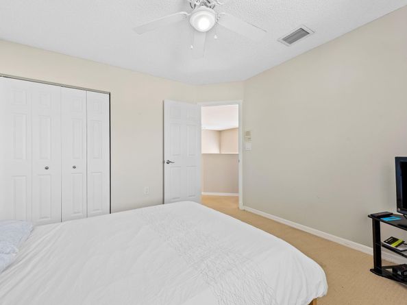 975 Weeping Willow Way, Hollywood FL 33019