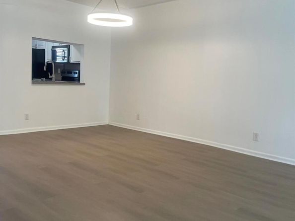 3955 N Nob Hill Road 202, Sunrise FL 33351