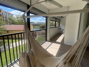 3955 N Nob Hill Road 202, Sunrise FL 33351