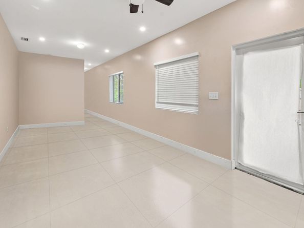 141 NW 12th St, Pompano Beach FL 33060