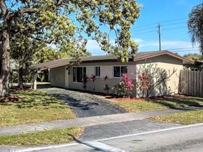 1701 N 46th Ave, Hollywood FL 33021