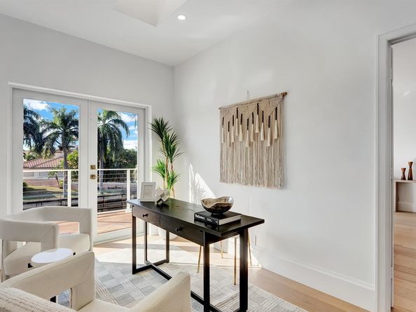 580 SW 15th Street, Boca Raton FL 33432