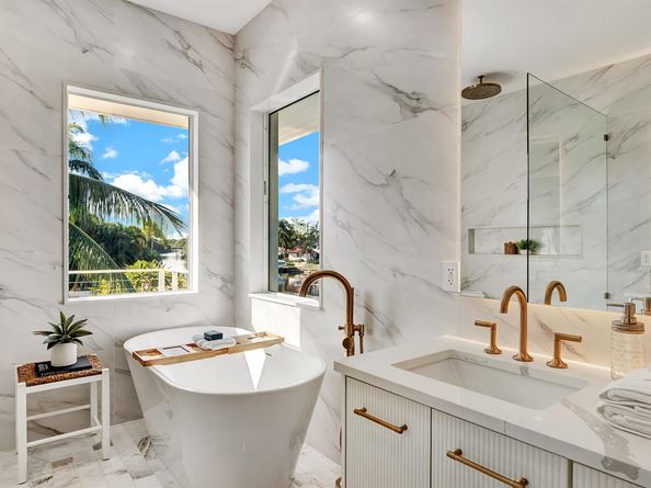 580 SW 15th Street, Boca Raton FL 33432