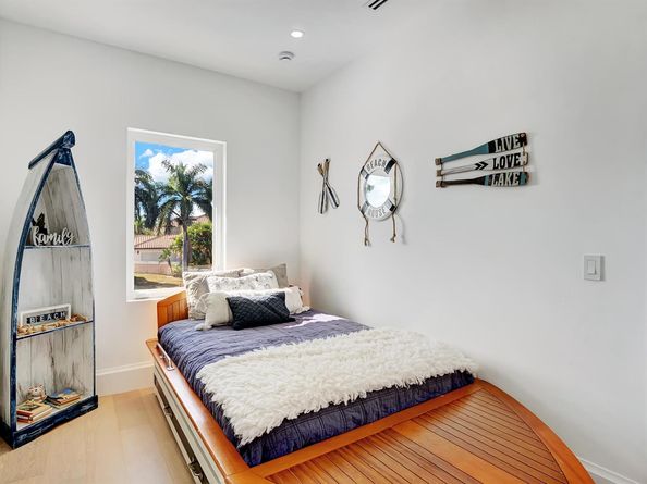 580 SW 15th Street, Boca Raton FL 33432