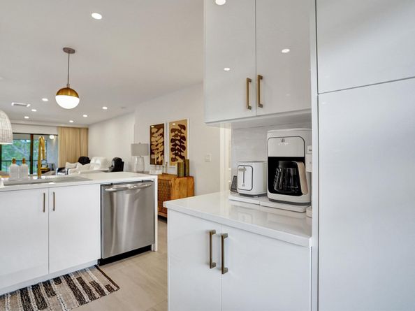 9293 Vista Del Lago 15f, Boca Raton FL 33428