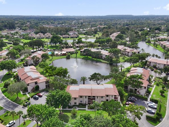 9293 Vista Del Lago 15f, Boca Raton FL 33428