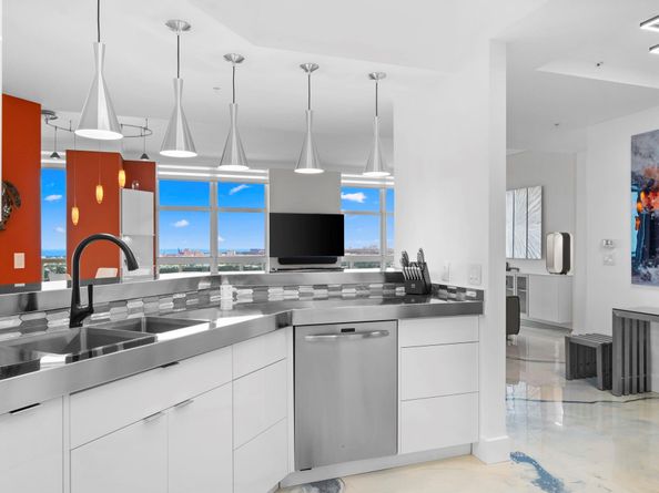 347 N New River Dr PH 7, Fort Lauderdale FL 33301