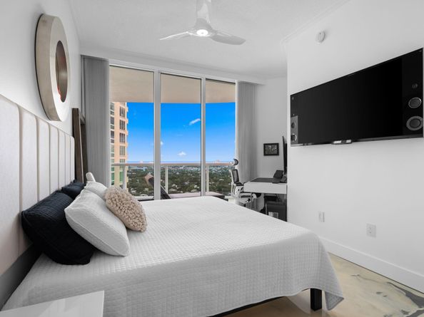 347 N New River Dr PH 7, Fort Lauderdale FL 33301