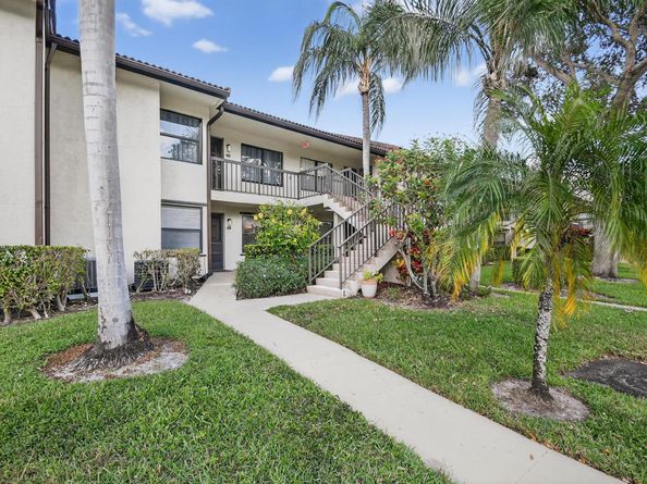 4745 Lucerne Lakes Boulevard 103, Lake Worth FL 33467