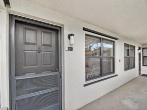 4745 Lucerne Lakes Boulevard 103, Lake Worth FL 33467