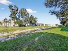 4745 Lucerne Lakes Boulevard 103, Lake Worth FL 33467