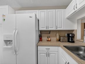 4745 Lucerne Lakes Boulevard 103, Lake Worth FL 33467