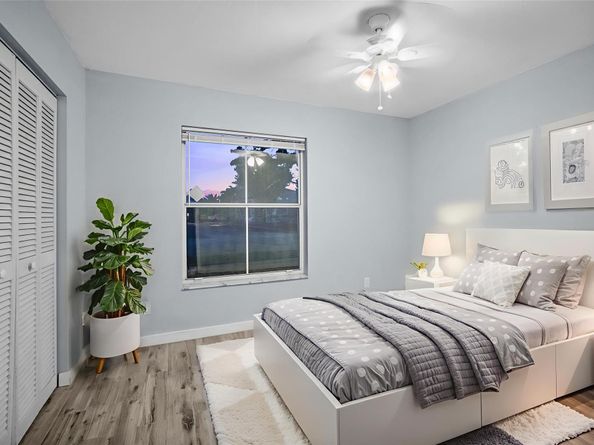 18510 NW 22nd St, Pembroke Pines FL 33029