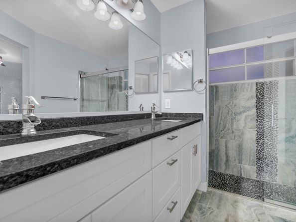 18510 NW 22nd St, Pembroke Pines FL 33029