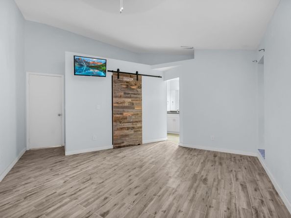 18510 NW 22nd St, Pembroke Pines FL 33029