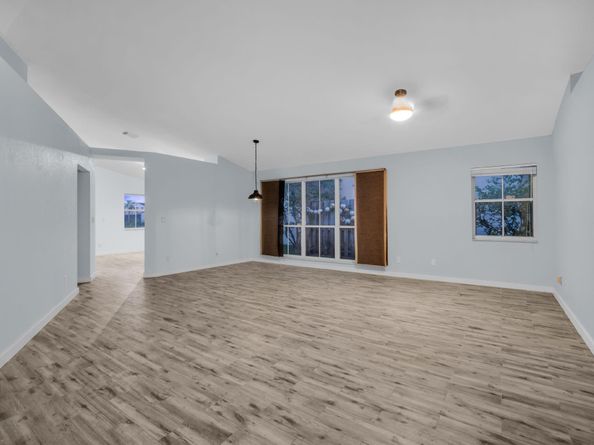 18510 NW 22nd St, Pembroke Pines FL 33029