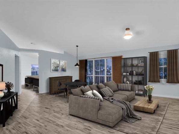 18510 NW 22nd St, Pembroke Pines FL 33029