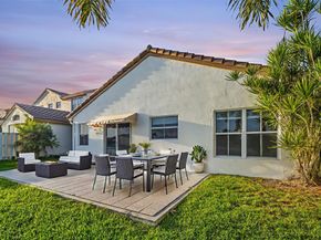 18510 NW 22nd St, Pembroke Pines FL 33029