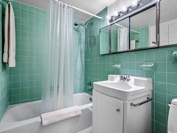 223 Atlantic Avenue D2, Palm Beach FL 33480