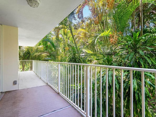 223 Atlantic Avenue D2, Palm Beach FL 33480