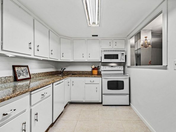 223 Atlantic Avenue D2, Palm Beach FL 33480