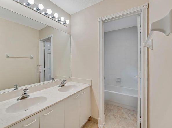 1760 Annandale Circle, Royal Palm Beach FL 33411