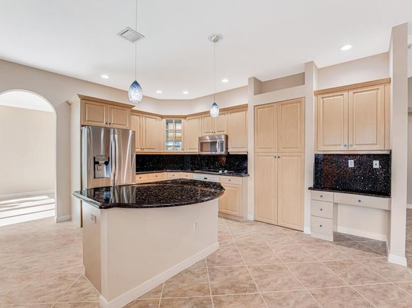 1760 Annandale Circle, Royal Palm Beach FL 33411